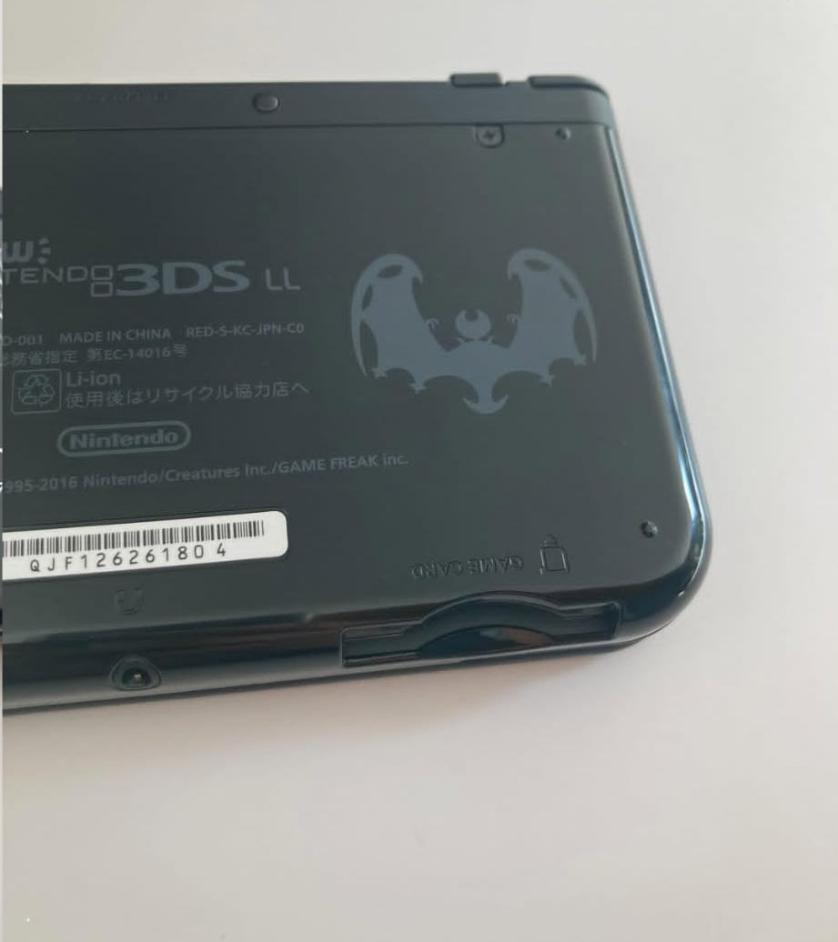 Nintendo New 2DS XL Pokémon Lunala & Solgaleo Special Edition