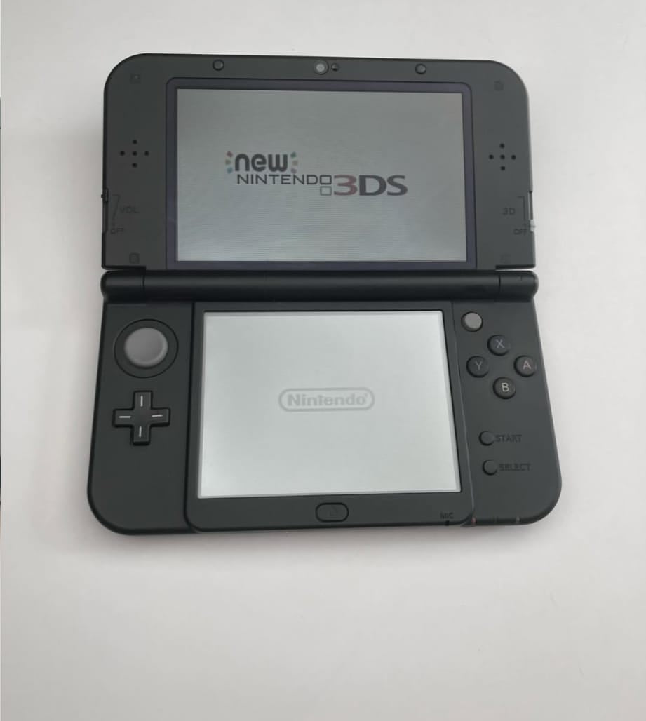 Nintendo New 2DS XL Edición Especial Pokémon Lunala & Solgaleo