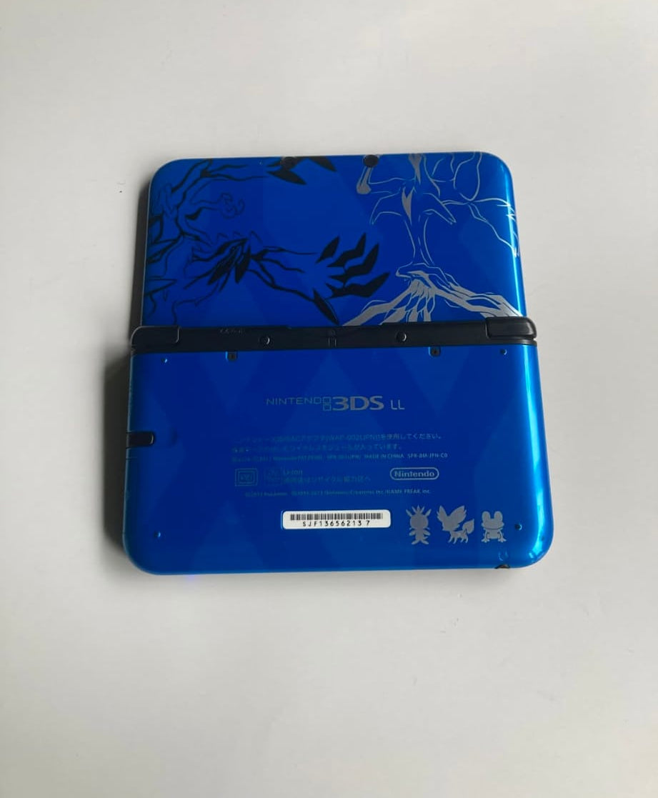 Nintendo 3DS XL Edición Especial Pokémon X / Y
