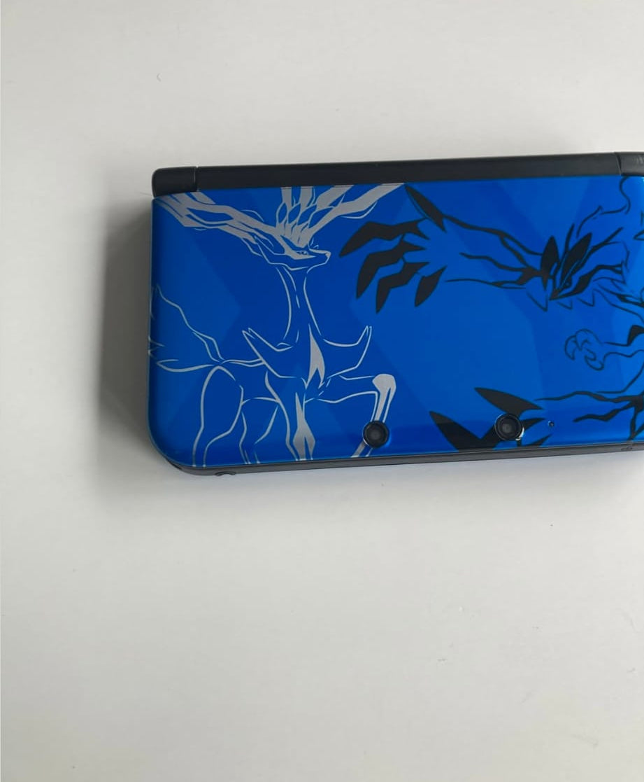 Nintendo 3DS XL Edición Especial Pokémon X / Y