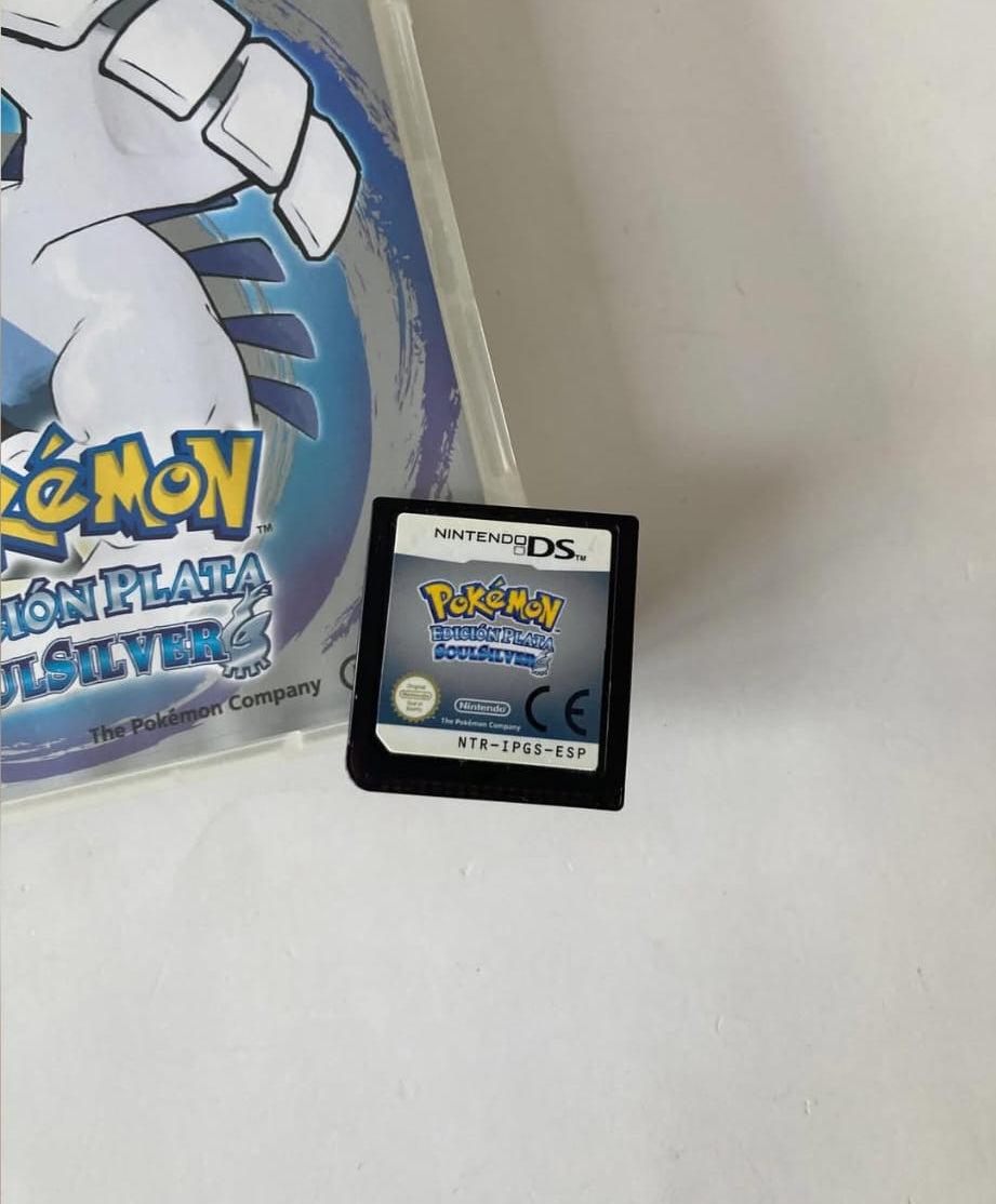 Pokémon SoulSilver con PokéWalker - Edición Completa (Nintendo DS)