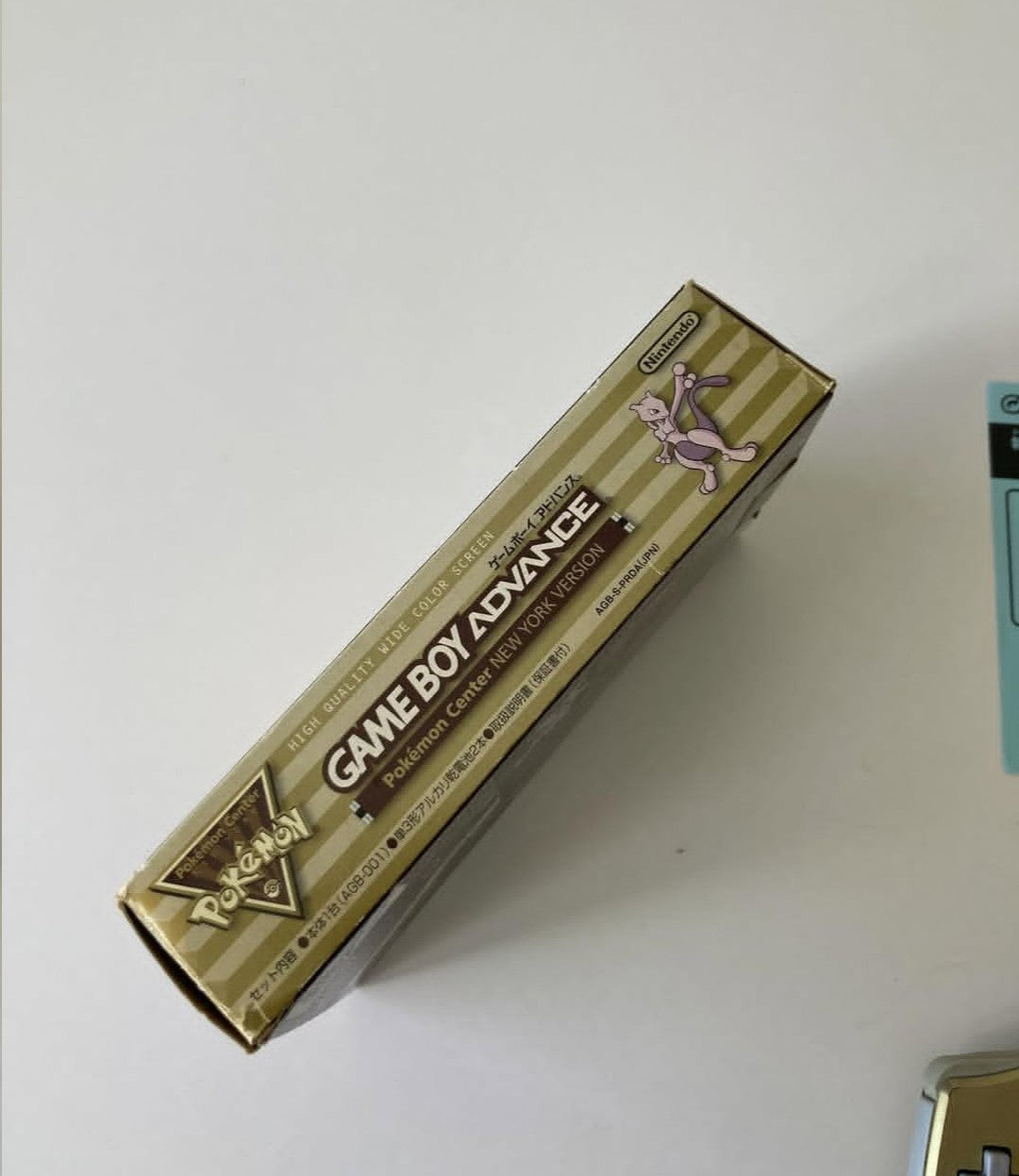 Game Boy Advance Edición Limitada Pokémon Center New York Dorado - Caja Original